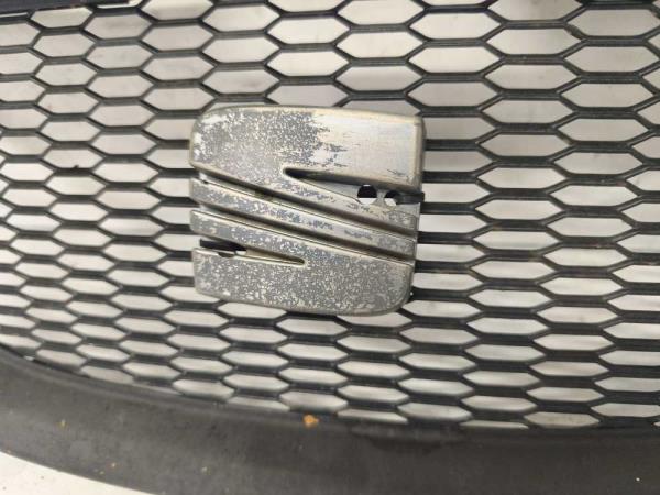 CALANDRE SEAT IBIZA 2008-2012 - Vue 3